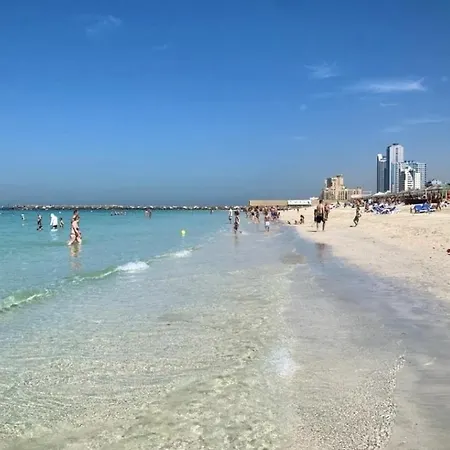 Luxury Sea View Amazing Room Double Bed - Room Inside Apartment Ajman Extérieur photo