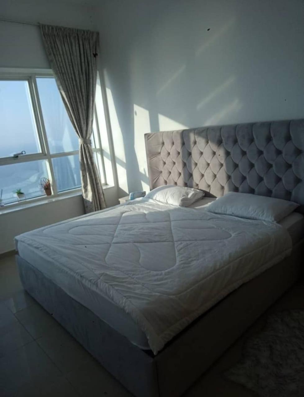 Luxury Sea View Amazing Double Bed - Inside