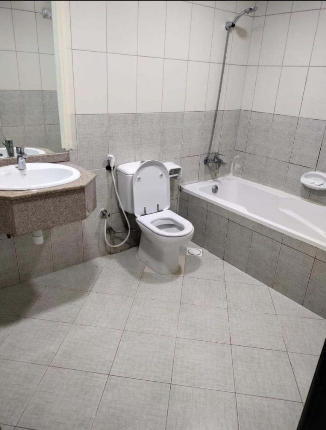 Luxury Sea View Amazing Double Bed - Inside Séjour chez l'habitant Ajman